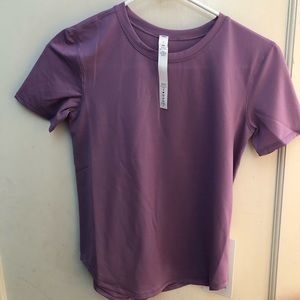 Lululemon running shirt